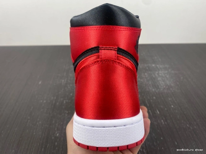 1 Satin FD4810-061 Jordan High Air OG WMNS Bred 0810